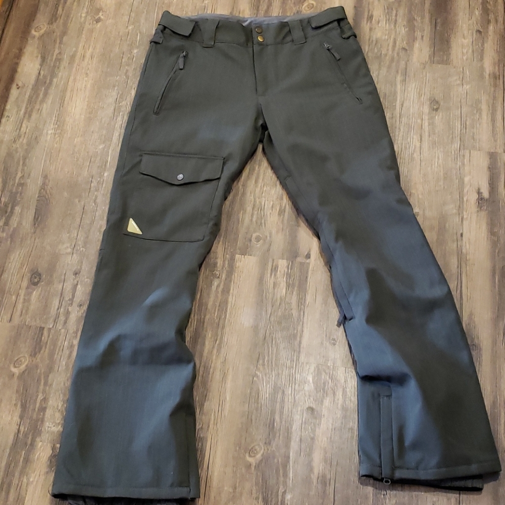 Quicksilver snowpants.